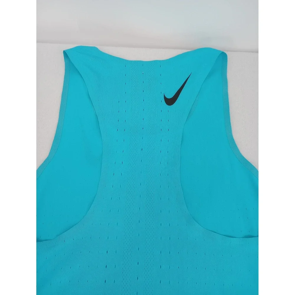 Nike aeroswift tank